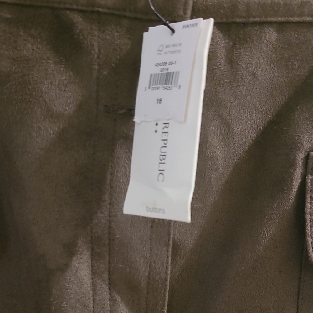 Banana Republic Olive Button-Front Mini Skirt - Picture 2 of 4
